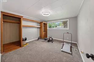 488 W Broccoli St, Roseburg, OR 97471 - Photo 25