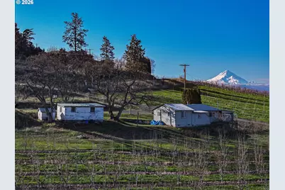 3699 Skyline Rd, The Dalles, OR 97058 - Photo 1