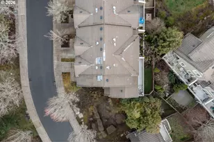 10253 NW Wilshire Ln, Portland, OR 97229 - Photo 39