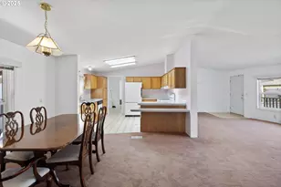 1949 SE Palmquist Rd, Gresham, OR 97080 - Photo 13