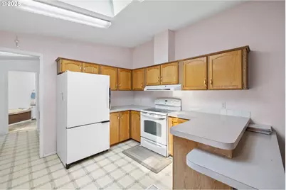 1949 SE Palmquist Rd #121, Gresham, OR 97080 - Photo 9