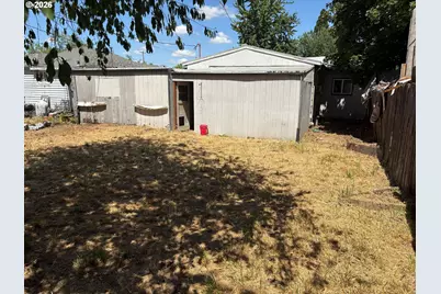 1726 W 9th Pl, Eugene, OR 97402 - Photo 25