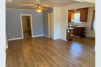 1726 W 9th Pl, Eugene, OR 97402 - Photo 9