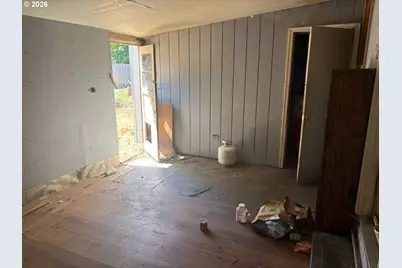 1726 W 9th Pl, Eugene, OR 97402 - Photo 21