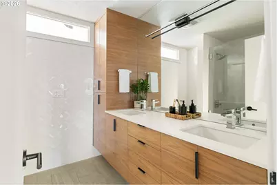 10002 SW Balmer Cir, Portland, OR 97219 - Photo 39