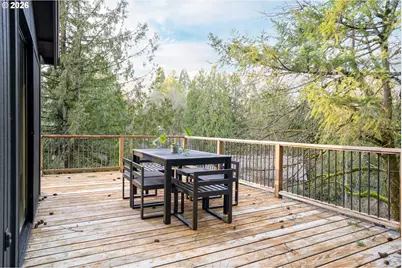 10002 SW Balmer Cir, Portland, OR 97219 - Photo 23