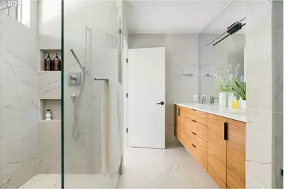 10002 SW Balmer Cir, Portland, OR 97219 - Photo 33