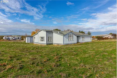 30683 Spring Ct, Hermiston, OR 97838 - Photo 1