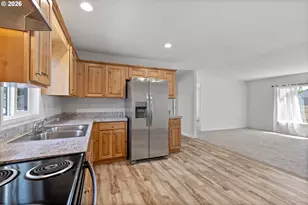 3831 Pacific Ave, Forest Grove, OR 97116 - Photo 9