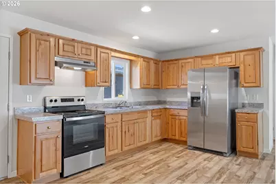 3831 Pacific Ave #D002, Forest Grove, OR 97116 - Photo 7