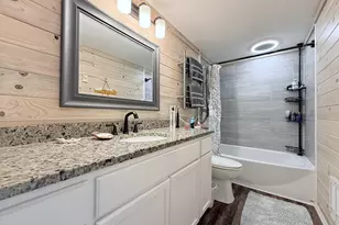 370 N Wall St, Coos Bay, OR 97420 - Photo 21