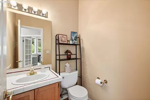 3322 SW Evergreen Terrace, Portland, OR 97205 - Photo 15