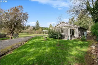 622 SE 4th Ave, Mill City, OR 97360 - Photo 35