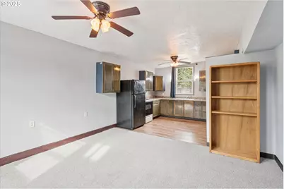 1751 SE 162nd Ave, Portland, OR 97233 - Photo 25