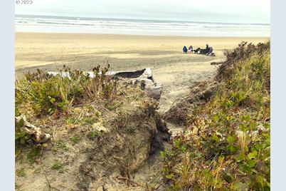 Sw Cupola Place #133, South Beach, OR 97366 - Photo 1