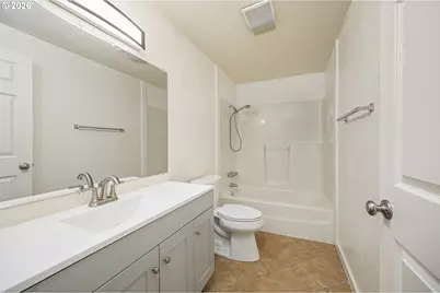2027 Ohio St, Eugene, OR 97402 - Photo 9
