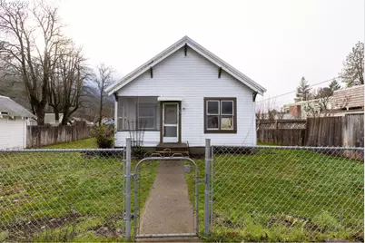 104 1st St, Klickitat, WA 98628 - Photo 1