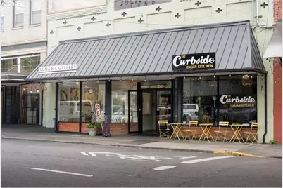 Curbside Kitchen, Silverton, OR 97381 - Photo 1