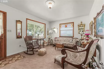 4370 Eagle Crest Rd, Salem, OR 97304 - Photo 3