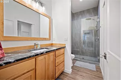 683 Oak St, Springfield, OR 97477 - Photo 29