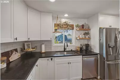 1555 S Justice St, Salem, OR 97306 - Photo 25