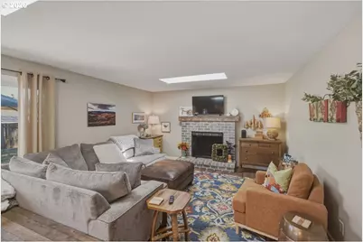 1555 S Justice St, Salem, OR 97306 - Photo 11