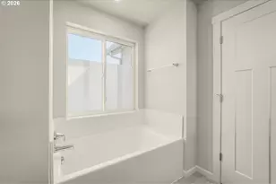 6378 SE 20th St, Gresham, OR 97080 - Photo 17