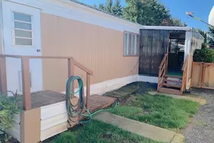2150 Laura St, Springfield, OR 97477 - Photo 5