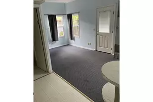 4320 SE Hawthorne Blvd, Portland, OR 97215 - Photo 3