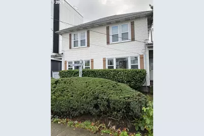 4320 SE Hawthorne Blvd, Portland, OR 97215 - Photo 1