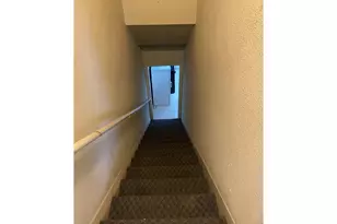 4320 SE Hawthorne Blvd, Portland, OR 97215 - Photo 5