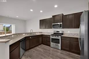 1717 NE Pioneer Ln, Camas, WA 98607 - Photo 11