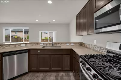 1717 NE Pioneer Ln, Camas, WA 98607 - Photo 9
