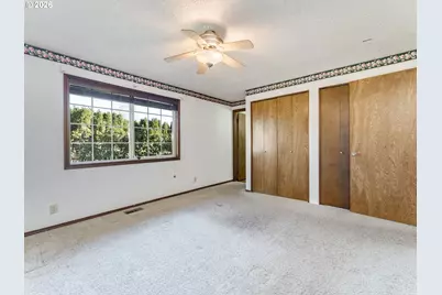 912 NW Oakwood Cir, McMinnville, OR 97128 - Photo 15