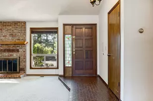 912 NW Oakwood Cir, McMinnville, OR 97128 - Photo 3