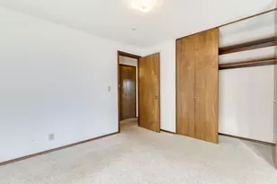 912 NW Oakwood Cir, McMinnville, OR 97128 - Photo 9