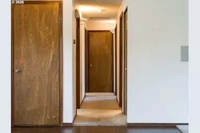 912 NW Oakwood Cir, McMinnville, OR 97128 - Photo 7