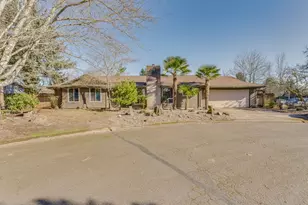 912 NW Oakwood Cir, McMinnville, OR 97128 - Photo 39