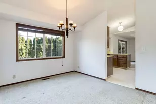 912 NW Oakwood Cir, McMinnville, OR 97128 - Photo 19