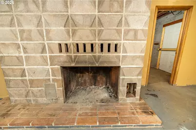 11736 Orchard Ave, Mapleton, OR 97453 - Photo 17