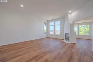 642 E Pioneer Loop, La Center, WA 98629 - Photo 7