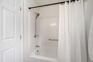 515 Pearl St, Oregon City, OR 97045 - Photo 23