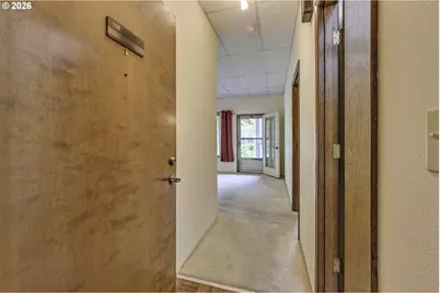 13775 SW Scholls Ferry Rd #106, Beaverton, OR 97008 - Photo 3