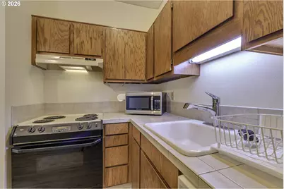 13775 SW Scholls Ferry Rd #106, Beaverton, OR 97008 - Photo 7
