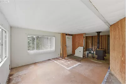 95007 North Way Ln, North Bend, OR 97459 - Photo 11