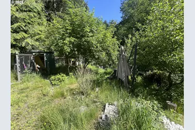 95007 North Way Ln, North Bend, OR 97459 - Photo 15