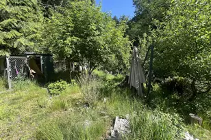 95007 N Way Ln, North Bend, OR 97459 - Photo 15