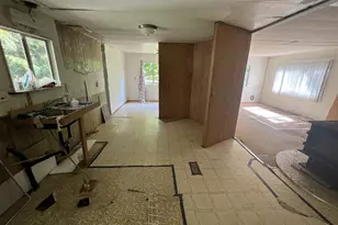 95007 N Way Ln, North Bend, OR 97459 - Photo 3