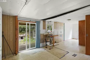 95007 N Way Ln, North Bend, OR 97459 - Photo 9