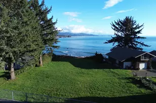 438 Buena Vista Loop, Brookings, OR 97415 - Photo 5